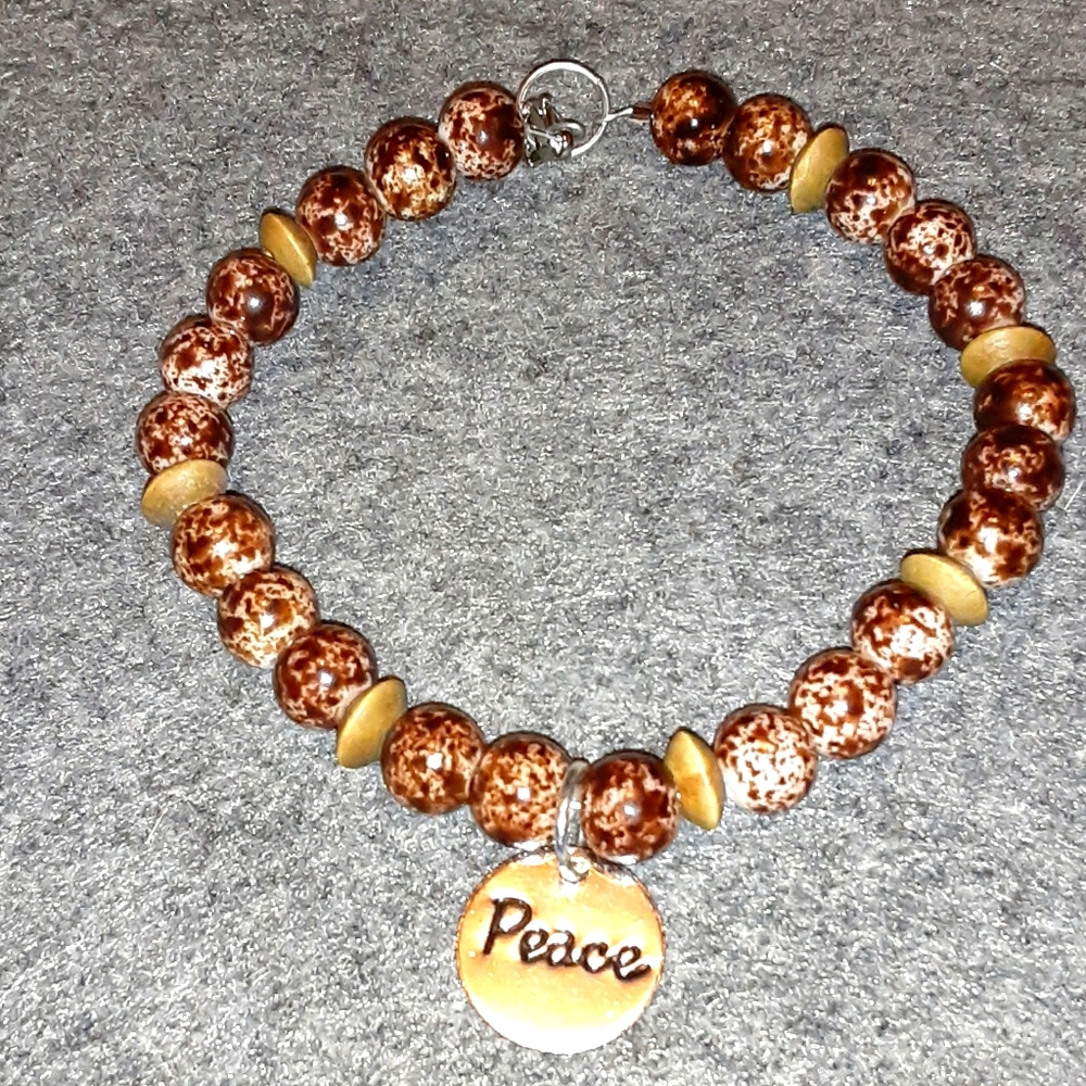 Unisex brown bracelet